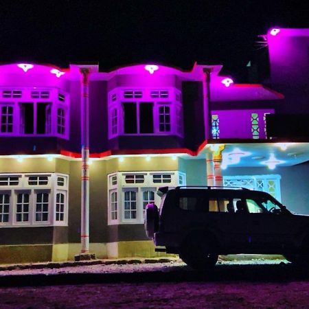 Skardu One Resort And Guest House מראה חיצוני תמונה
