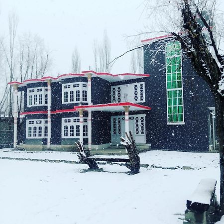 Skardu One Resort And Guest House מראה חיצוני תמונה