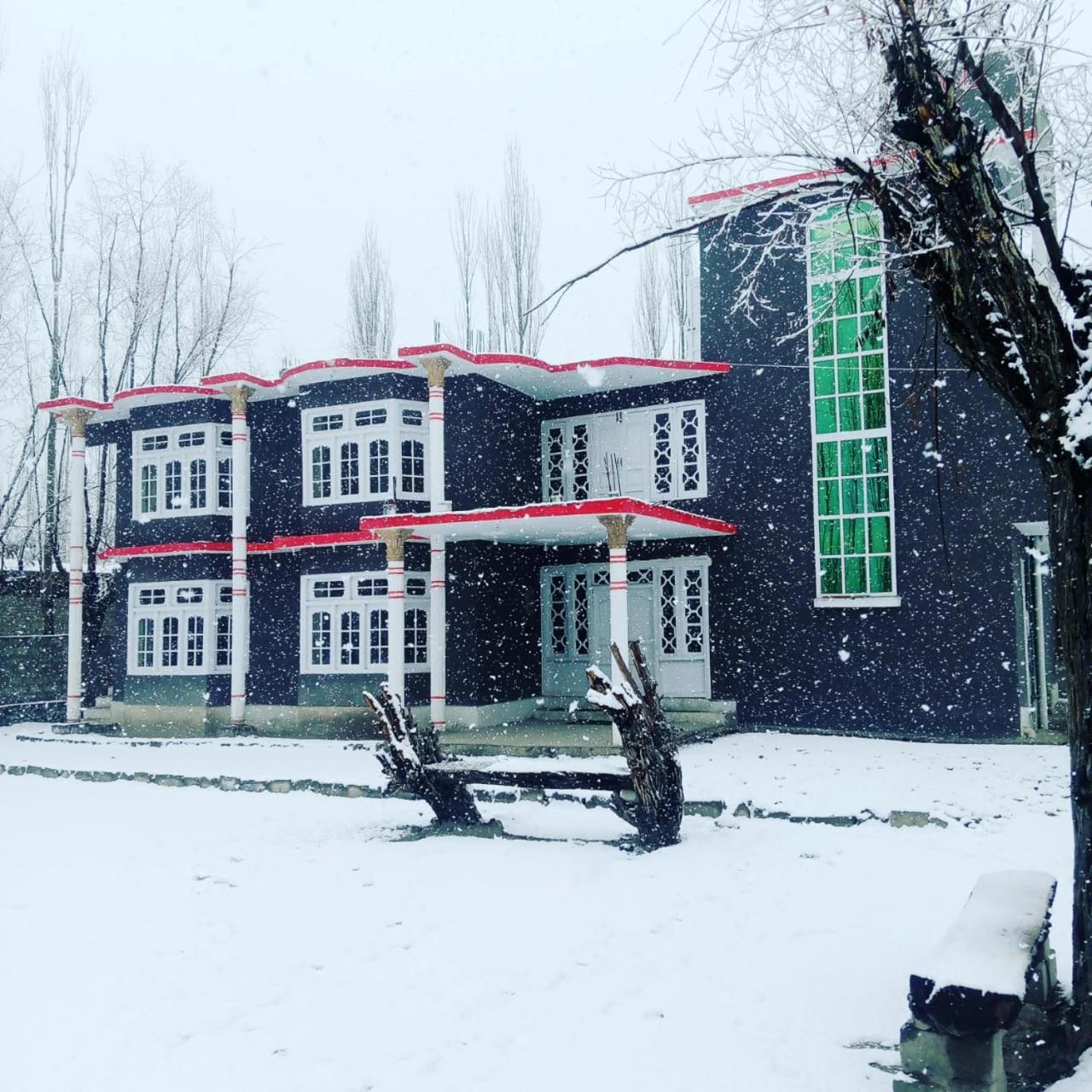 Skardu One Resort And Guest House מראה חיצוני תמונה